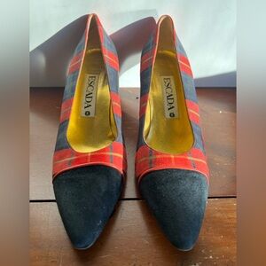 Vintage Escada plaid and black pump